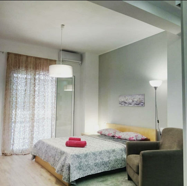 Apartment 38 sq.m. has everything you need for a long or short stay. The apartme Los Angeles, California, United States Apartment with a separate kitchen 100m from  metro Entire rental unit vacation rental 45343593