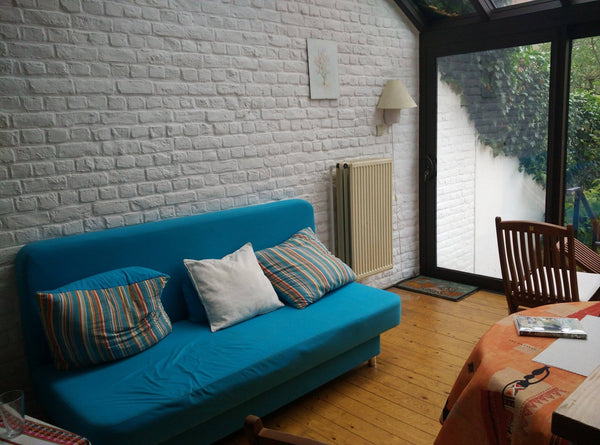 Big and bright room in a shared house to rent. <br />We are a couple with a smal Brussels, Belgium XXL room on top of a big house Private room in home vacation rental 32855489