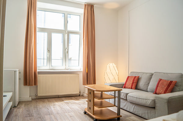 Das Apartment ist eine wunderschöne Wiener Altbau Wohnung mit 4 Schlafzimmern un  Lovely Private Room in shared apt. w/ Smart TV Private room in rental unit vacation rental 537357609193614775