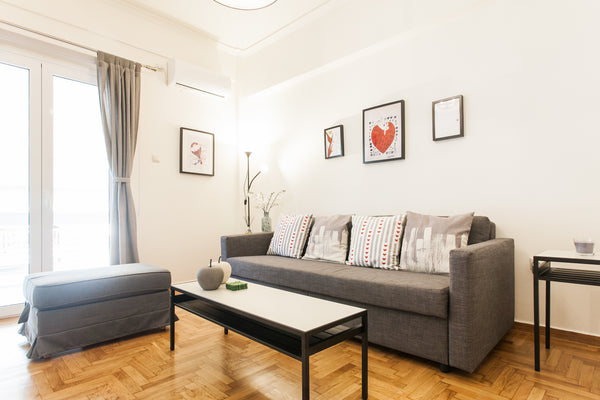 Fully renovated 50m2 apartment,located in the great multicultural neighborhood o Athens, Greece ☆270m to Metro☆High Speed WiFi☆A real Catch☆ Entire rental unit vacation rental 25555076
