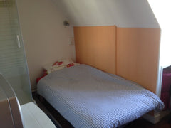 Petite chambre sympa au 8ème étage d'un immeuble haussmannien, avec vue sur les  Paris, France petite chambre sympa au 8ème étage Private room in rental unit vacation rental 17942137