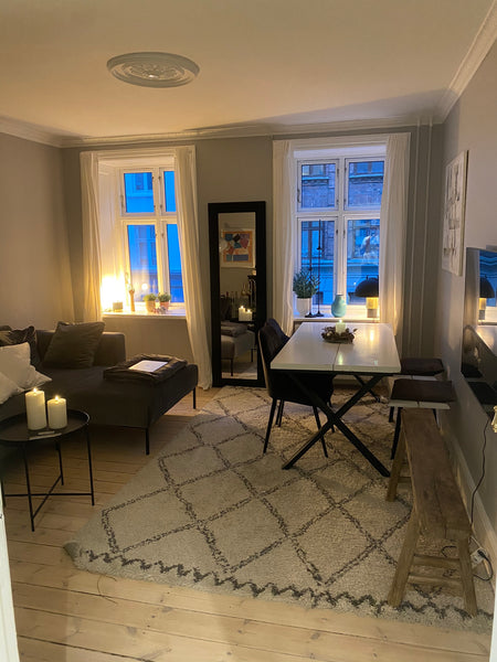 Hyggelig lejlighed, hvor man virkelig føler sig hjemme. Ligger godt centralt på  Copenhagen, Denmark Hyggelig lejlighed centralt på Østerbro Entire rental unit vacation rental 46773565