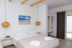 Luxury studio situated in Naxos town in the area of Grotta . Ten minute walk fro Naxos, Greece 5 Senses Luxury Studio 1 Entire guest suite vacation rental 25276003