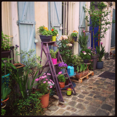 A must try! This typical parisian studio will seduce you for its functionalities Paris, France Cosy little home sweet home Entire rental unit vacation rental 6735882