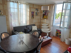 Pour vos séjours professionnels ou privés, venez profiter de ce très bel apparte Bordeaux, France Une pause de bonheur à Bordeaux ! Entire rental unit vacation rental 50283699