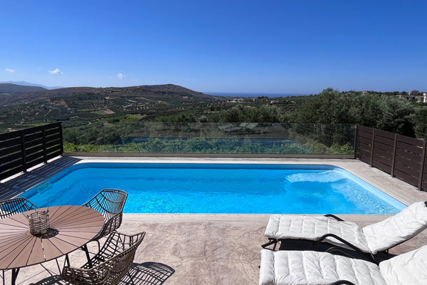 Ideal for couples. Bask in the sun, chill out, enjoy a glass of cold white wine  Heraklion, Greece Romance and Sunsets at brand new Villa Dionysos Entire villa vacation rental 657126298112204264