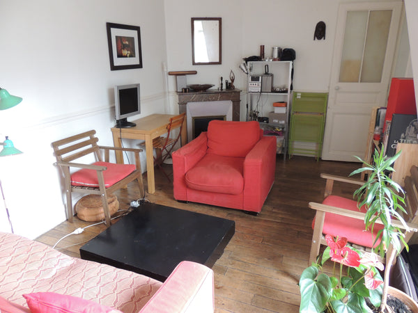 The apartment is very quiet and sunny, located in the center of Paris, near the  Paris, France Style & tranquillity Gare de l'Est Entire rental unit vacation rental 3528087
