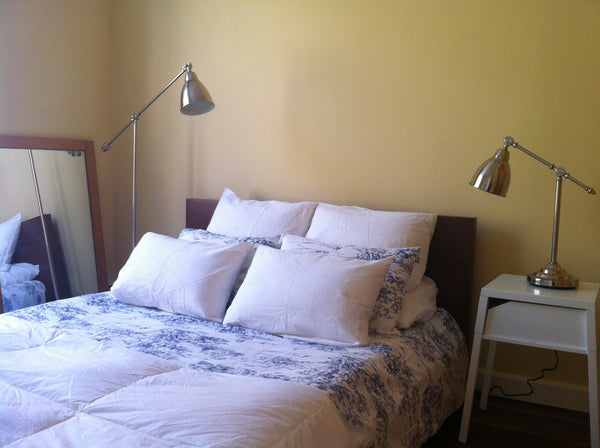 4 blocks to the subway: express 4 train, 5, 3, 2, 1 (red and green lines )  Rental unit in Brooklyn · 1 bedroom · 1 bed · 1 shared bath Private room in rental unit vacation rental 53380846