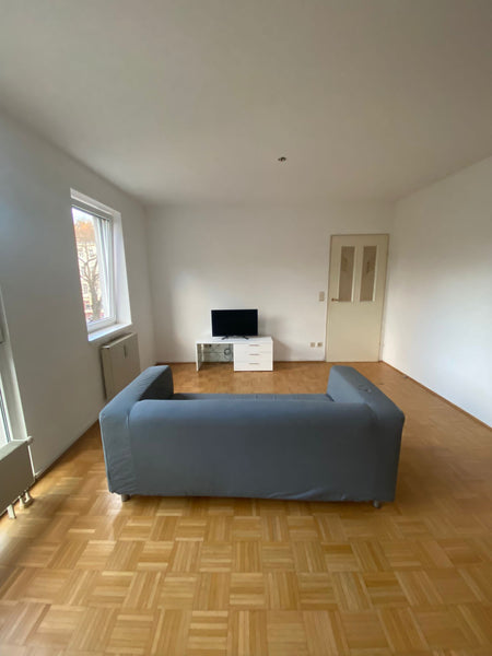 Vermietet wird eine helle 2 Zimmer Wohnung im Herzen des 15. Wiener Gemeinde Bez  2 Zimmer Apartment in super Lage 1150 Wien Entire rental unit vacation rental 54000472