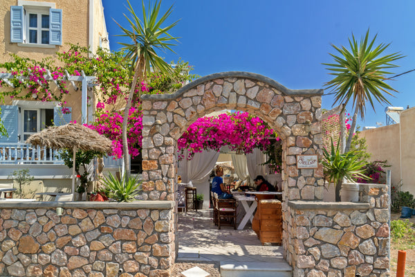 A part of Sellada complex.  A small traditional - family run – complex which is  Kamari, Greece Z Cozy Apartment in Kamari Β - up to 4 persons Entire rental unit vacation rental 28975466