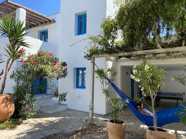 Grande maison avec petite maison indépendante, au bord de l'eau sur une petite p  Maison au bord de l'eau, vue mer et piscine Entire home vacation rental 25477676