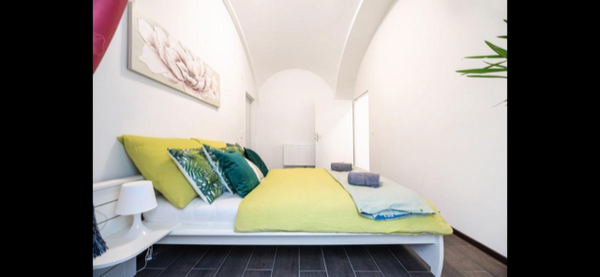 Cozy apartment flat in the very central part of Vienna, just next to Viennese Do  PERFECT LOCATED NEW APARTMENT (4) Entire rental unit vacation rental 44247045