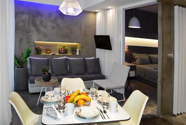 Erasmia Suites is situated in Georgioupoli. The property has city views and is 2 Likotinarea, Greece Erasmia suites Entire rental unit vacation rental 24548932