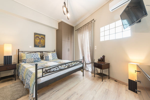 You will be close to everything when you stay at this centrally-located place.<b Athens, Greece Lovely 1- bedroom condo in Exarcheia Entire condo vacation rental 650382520406703182