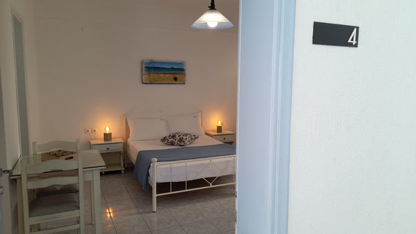 Studio with balcony to the sea side.<br /><br /><b>License number</b><br />1144Κ Greece Hotel ippocampos 4 Private room in bed and breakfast vacation rental 36757207