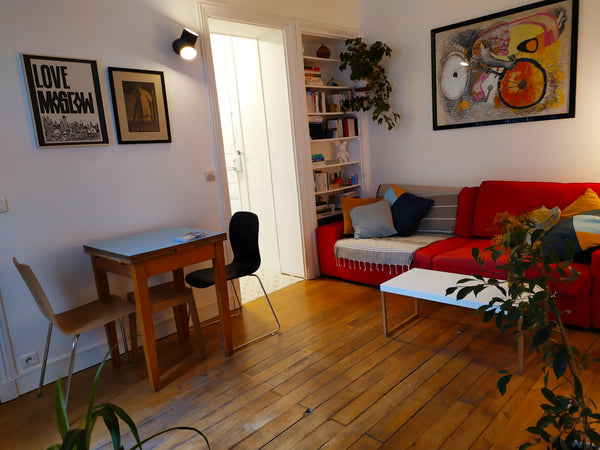 Je propose un 2 pièces de 30m2 au 1er étage sur cour calme et fleurie, très agré Paris, France 2 pièces cosy au pied de Montmartre Entire rental unit vacation rental 1457390