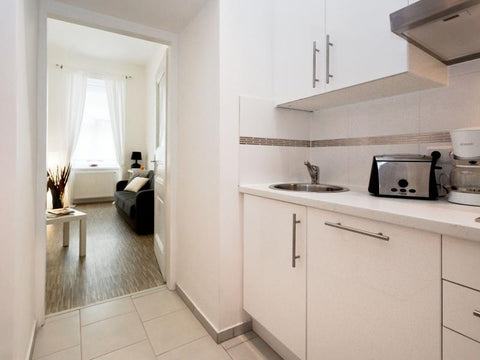 This is a bright and comfortable 38m2 apartment located in a residential area of Vienna, Austria nice flat near belvedere palace Entire rental unit vacation rental 579301