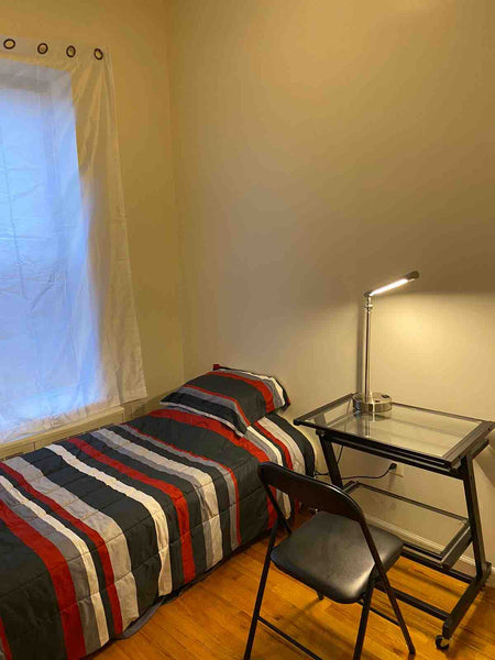 Great location 2 min from the A&C trains. Many restaurants and local shops. New York, United States Rental unit in Brooklyn · ★4.86 · 1 bedroom · 1 bed · 1 shared bath Private room in rental unit vacation rental 37937595