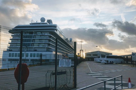 Private transfers to/from Dover Cruise Port and London Gatwick Airport  Private Tours and Travel Guide Europe London CITY Horley Destination Tour