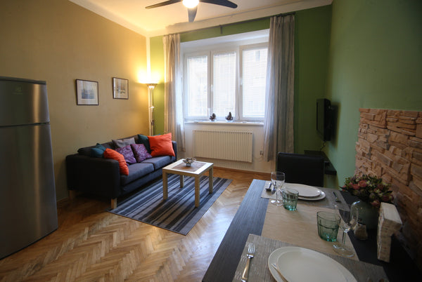 Sunny accommodation near city-center 2<br />2017 renovated 45 sqm, 2-room apartm Prague, Czechia Sunny apartment near centre 3 Entire rental unit vacation rental 21390302