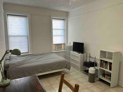 Quiet, sunny, super clean studio apartment with eat-in kitchen. Right next to th New York, United States Rental unit in Brooklyn · ★4.75 · 1 bedroom · 1 bed · 1 bath Entire rental unit vacation rental 20017882