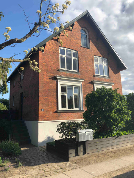 Slap af med hele familien i denne fredfyldte bolig.  Villa in central Valby Entire villa vacation rental 50411914