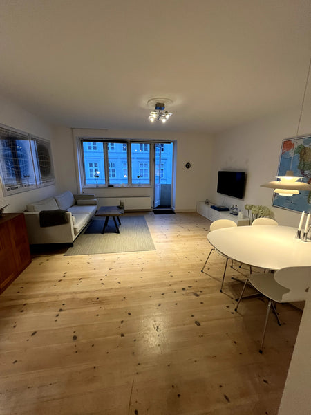 The apartment is located in the historical center of Copenhagen close to the Mar Copenhagen, Denmark Idyllic apartment in the heart of Copenhagen. Entire condo vacation rental 658367282390537110