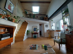 Appartement atypique et charmant de 45m2 idéalement situé au cœur du quartier de Bordeaux, France T2 charmant au cœur de la Bastide Entire rental unit vacation rental 49733343