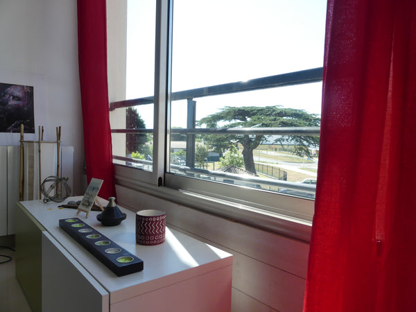 Secteur Talence et Bordeaux.<br />Appartement très lumineux de 46 m²,  à l'ambia Villenave-d'Ornon, France Appart très lumineux à 2 pas de Bordeaux centre ! Entire condo vacation rental 36368095