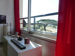 Secteur Talence et Bordeaux.<br />Appartement très lumineux de 46 m²,  à l'ambia Villenave-d'Ornon, France Appart très lumineux à 2 pas de Bordeaux centre ! Entire condo vacation rental 36368095