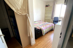 Private room in the heart of the 9th district with an unbeatable view of Lyon. L  Chambre au coeur de Lyon. Private room in bed and breakfast vacation rental 771557128072696585