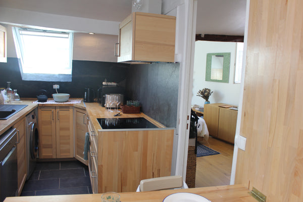 Un très beau studio de 40 m2 à 1  minute de la Gare Montparnasse. Rue néanmoins  Paris, France Beau Studio Montparnasse 40m2 Entire rental unit vacation rental 19032618