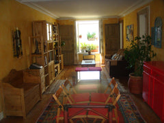 Situated nearly in feet of the Mound Montmartre: the Basilica of the Sacred Hear Paris, France Charming Apartment 86 M2 near Montmartre Entire rental unit vacation rental 1446140