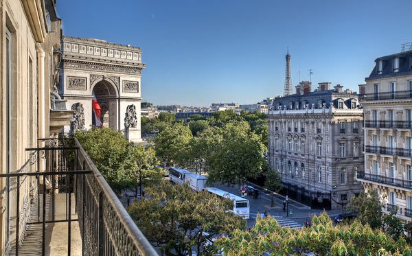 L'hôtel Belfast est situé dans un immeuble du 18ème siècle dont le charme a été  Paris, France Hotel de Charme Parisien Private room in bed and breakfast vacation rental 6256910