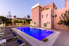 This villa, located in Adelianos Kampos, is ideal for 11 vacationers. It offers   6 bedrooms villa with private pool and wifi at Adelianos Kampos Entire home vacation rental 46136240