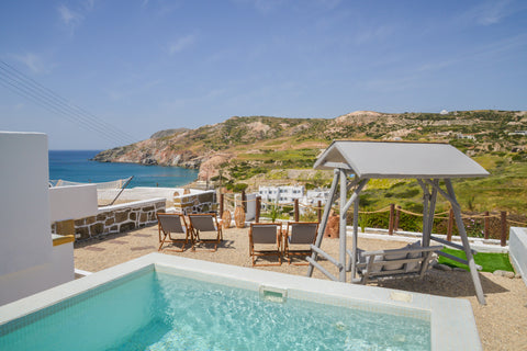 Avgerinos  Deluxe located   in Paliochori beach. It features a sun terrace with  Greece Avgerinos Deluxe Entire serviced apartment vacation rental 43921958