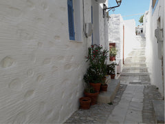 The house belongs to the traditional, medieval settlement of Ano Syros (on the i Greece Παραδοσιακό σπιτάκι στην Άνω Σύρο Cycladic home vacation rental 36285498