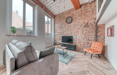 Close to the Croix-Paquet and Croix Rousse stations, this charming flat is the i  GuestReady - 2 Modern rooms with Spa Entire loft vacation rental 659015978779958169