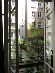 Paris 16, entre le pont Mirabeau et le pont de Grenelle avec la statut de Libert  Beau studio à deux pas de la Seine Entire rental unit vacation rental 7355303