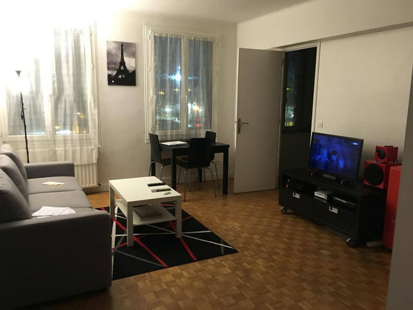 Lovely place close to the metro Place de Clichy 10min away from the Champs Elysé Puteaux, France 2 bedrooms appartment in Paris Entire rental unit vacation rental 12597392