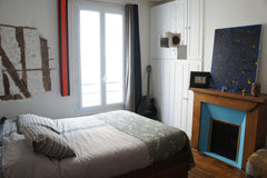 I offer you a nice real charming independent parisian apartment of 33 square met Paris, France Large 1bd flat for "Extended Stay" Entire rental unit vacation rental 221745
