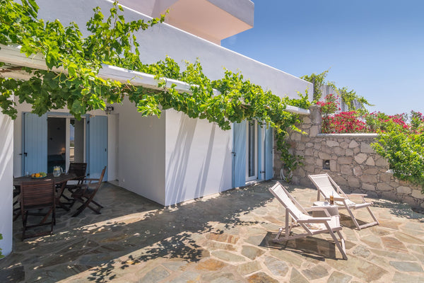 A completely equipped holiday flat, consisting of 2 rooms, bathroom and a large   Comfortable and cozy flat with sea view Entire rental unit vacation rental 44335426