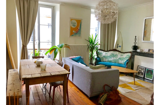 Emplacement idéal à Bordeaux <br /><br />Appartement de standing avec 2 Chambres Bordeaux, France Bel Appartement avec terrasses - centre historique Entire rental unit vacation rental 37275369