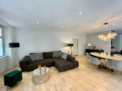 Enjoy a stylish experience at this centrally-located 2 bedroom place. Located ne Vienna, Austria Luxurious 2-Bed Apartment in the Centre Entire condo vacation rental 639701792161569207