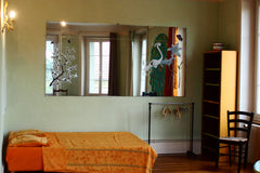 Ambiance jeune, zen, colorée et sympathique pour cette colocation de 4 belles et Saint-Cyr-au-Mont-d'Or, France Jolie chambre dans colocation internationale ! Private room in rental unit vacation rental 21848305