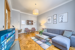 With an exclusive location directly in the Jewish Quarter, only 400 meters from  Prague, Czechia DU22-Bright modern 2-bdr., aircon - Jewish Quarter Entire rental unit vacation rental 23536085