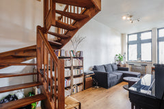 Appartement (duplex) de caractère dans petit immeuble au cœur du quartier Saint  Lyon, France Duplex Vieux Lyon vue sur la Saone Entire rental unit vacation rental 9279644