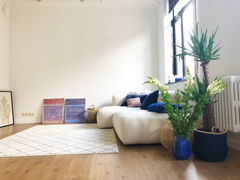 Quiet and charming apartment in the city center. Only 15 minutes walk from the t  Cosy and charming apartment in the city center Entire rental unit vacation rental 39484040