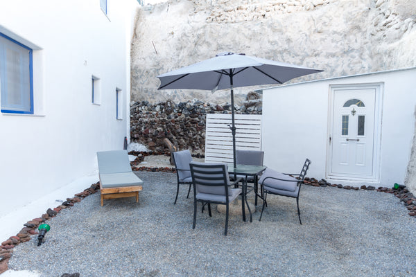 Welcome to Santorita house close to the famous lighthouse of Akrotiri village, o  Santorita house 3,near to the Lighthouse, Akrotiri Entire home vacation rental 649084700074187502