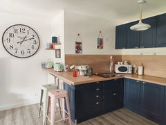 Bonjour, je suis Faustine 18 ans bientôt 35, je serai ravie de vous accueillir c Bordeaux, France Le Manhattan 3*, Lumineux ,  calme vue sur le lac Entire condo vacation rental 53073312